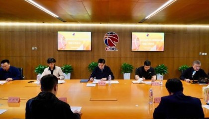 中国篮协：CBA季后赛计划安排6-7名外籍裁判员执裁半决赛和总决赛